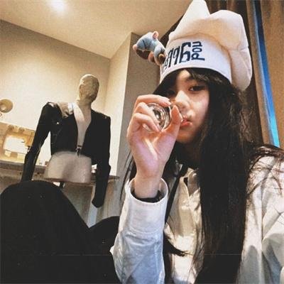 拍三小电影
